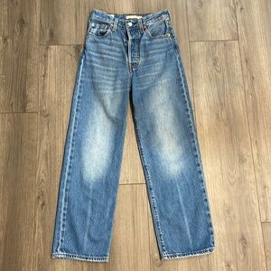 Levi’s Ribcage Straight